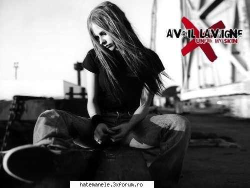 avril lavigne arata mie pare cel care s`a mariat (ala sum 41) urat ...parerea mea
