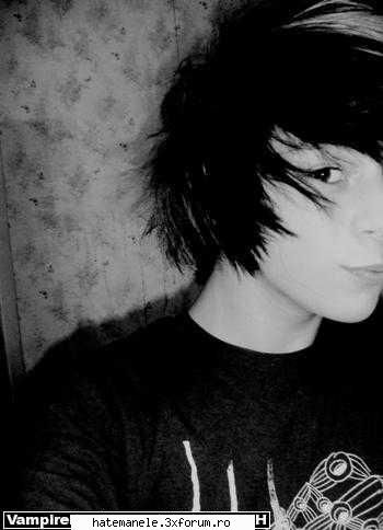 dark pictures - dapp sj mie imi plak Emo boyzz sj mi-ar placea - Sa vb despre tot si toate